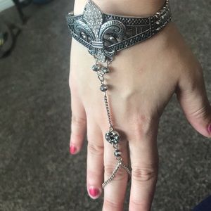 Bracelet ring from buckle